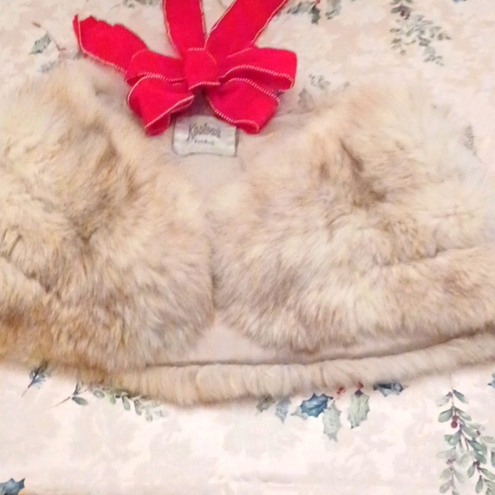 Koslow's Stunning Silver Fox Stole